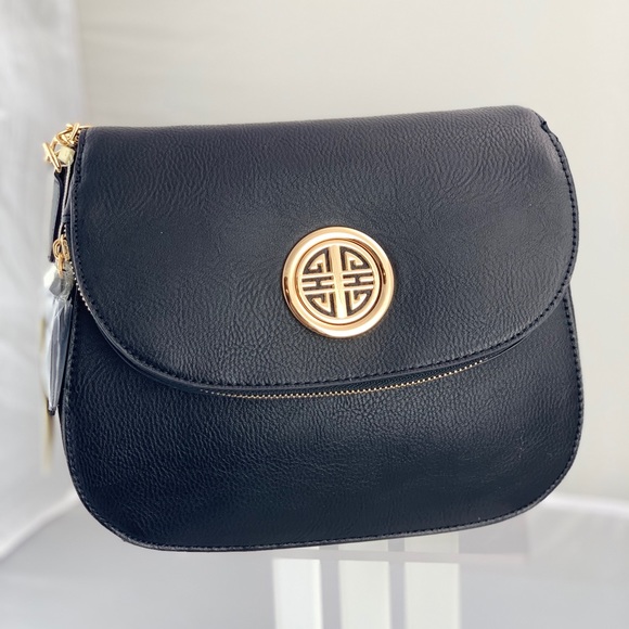 JCH Collection Handbags - Faux Leather Classic  Black Crossbody Purse